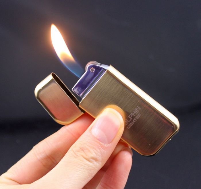 Briquet